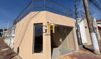 ALUGO - SALÃO COMERCIAL - CENTRO - SALTO DE PIRAPORA/SP. Em frente ao Colégio Mundo SER  Aluguel: R$ 650,00 + IPTU (proporcional)  SALÃO  - Salão com