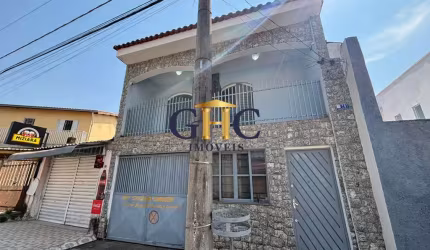 VENDO SOBRADO NO RECANTO CIDADE NOVA - SALTO DE PIRAPORA/SP Área Construída: 120,50 m² / Área Terreno: 112,15 m²  ** ACEITAMOS FINANCIAMENTO BANCÁRIO