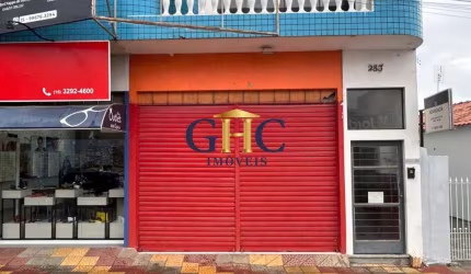 Alugo salão comercial, com excelente localização no Centro de Salto de Pirapora/SP  Rua Francisco de Barros Leite, n° 283 (mesma quadra dos CORREIOS).