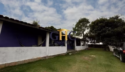 Vendo chácara no São Manoel II ? Salto de Pirapora/SP Área terreno: 1.000m² / Área construída: 210m²  *** ACEITA FINANCIAMENTO ***   - 2 quartos; - Sa