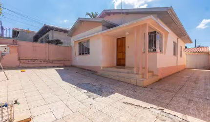 Casa para Venda em Curitiba, Parolin, 3 dormitórios, 2 banheiros, 7 vagas