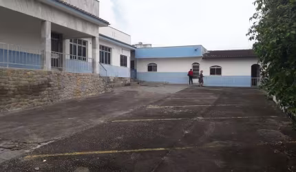Casa Comercial para Venda em Itaboraí, Centro, 4 dormitórios, 1 suíte, 3 banheiros, 7 vagas
