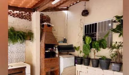 Casas de Vila para Venda em Itaboraí, Centro, 2 dormitórios, 1 banheiro, 2 vagas