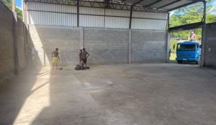 Galpão para Locação em Itaboraí, Calundu, 2 banheiros