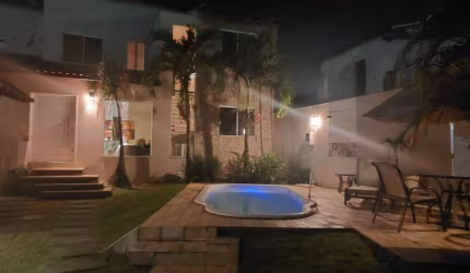 Casa em Condomínio para Venda em Itaboraí, Centro, 3 dormitórios, 2 suítes, 4 banheiros, 2 vagas