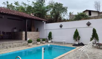 Casa para Venda em Itaboraí, Venda das Pedras, 4 dormitórios, 2 suítes, 5 banheiros, 2 vagas