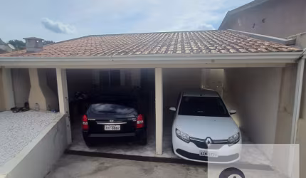 Casa a venda em Araucária
