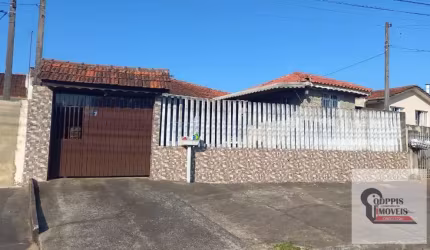 Casa a venda em Araucária
