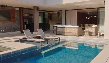 Casa em Condomínio - Triplex / Residencial / Barra da Tijuca