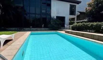 Casa em Condomínio - Duplex / Residencial / Joá