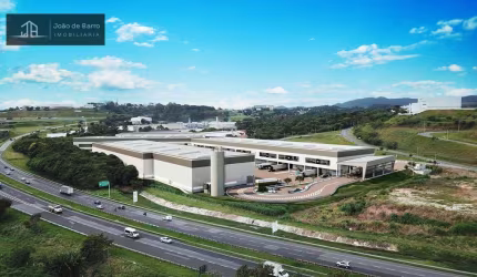 Galpão com 1293 m,2 esse galpão possui  com 2 docas