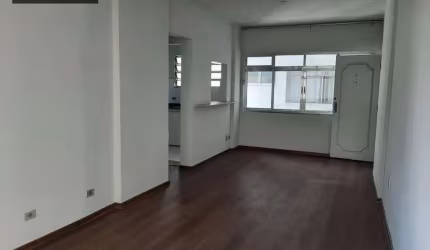 Apartamento 2 dorms Reformado colado no metro Vergueiro