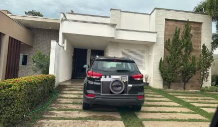 Casa Térrea á venda no condomínio Bosque dos Ipês, Cuiabá-MT.