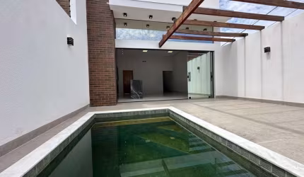 Casa Térrea com 3 quartos á venda em Cuiabá-MT