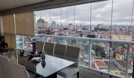 Apartamento com Varanda Gourmet