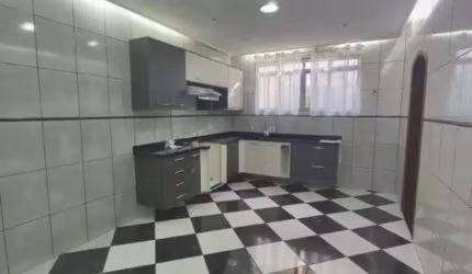 Casa com 2 quartos à venda no Jardim Independência, São Paulo  por R$ 680.000