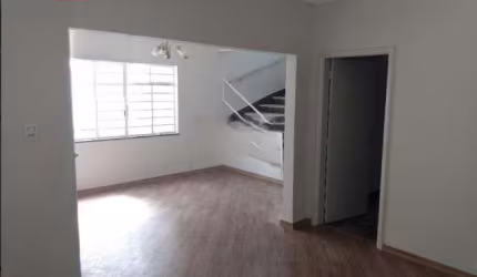 Casa com 4 quartos para alugar na Mooca, São Paulo  por R$ 3.800