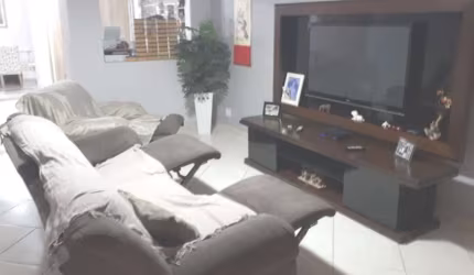 Casa com 3 quartos à venda na Vila Alpina, São Paulo  por R$ 1.350.000