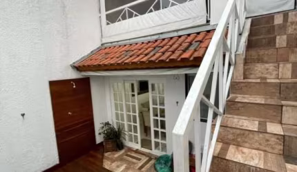 ** CASA COM PISCINA VILA FORMOSA **