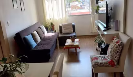 Apartamento com 2 quartos na Santa Clara
