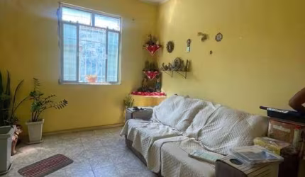 Casa à venda em Rio de Janeiro, Irajá, com 2 quartos, com 60 m²
