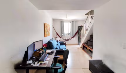 Charmosa Casa Triplex em Condomínio - Maria da Graça, com 3 quartos 160 m²