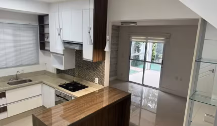 Linda casa/Sobrado para locação no Residencial Ipoema em Cesar de Souza