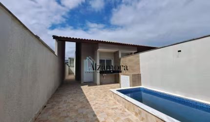 Casa Geminada 2 dormitórios com piscina no savoy em Itanhaém/SP
