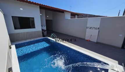 Casa à venda no bairro Bopiranga - Itanhaém/SP