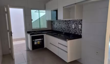 Casa Plana para Venda em São Gonçalo, Gradim, 3 dormitórios, 2 banheiros, 2 vagas
