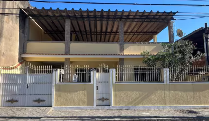 Casa Plana para Venda em São Gonçalo, Mutuá, 3 dormitórios, 1 suíte, 3 banheiros, 1 vaga