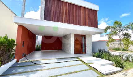 Casa com ótimo padrão de acabamento e prontinha para morar no Ecoville 1