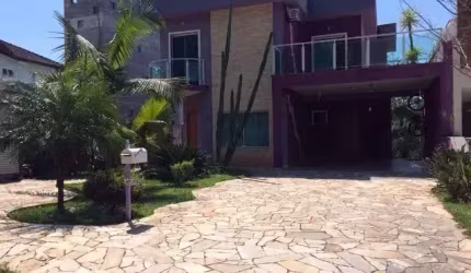 Casa a venda no Condomínio Aruã com 4 dormitórios/ 02 suítes/ 6 vagas Lagos ll- Mogi da Cruzes