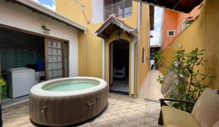Lindo Sobrado à Venda no Residencial Colinas - Cézar de Souza, Mogi das Cruzes/SP