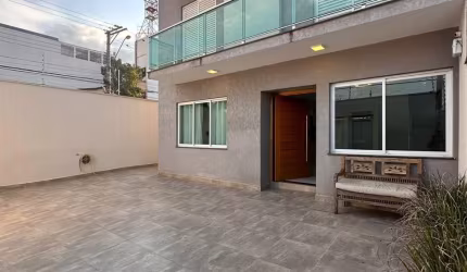 Casa à Venda – 3 Suítes, 147 m² – Jardim São Pedro, Mogi das Cruzes/SP