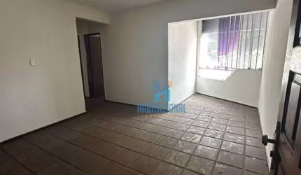 Apartamento com 2 dormitórios à venda, 65 m² por R$ 199.999,00 - Tirol - Natal/RN