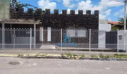 Casa com 4 dormitórios para alugar, 200 m² por R$ 2.500,00/mês - Lagoa Nova - Natal/RN