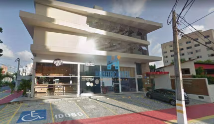 estrutura para ar condicionado Split; janelas e porta de vidro; espaço com instalações para copa e Interfone.  Condomínio: Com internet no espaço de e