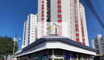 Excelente apartamento à venda de 03 dormitórios no Edif. Kobrasol Center