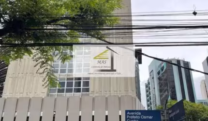 Excelente sala comercial de 162m², localizada no icônico centro comercial Ceisa Center