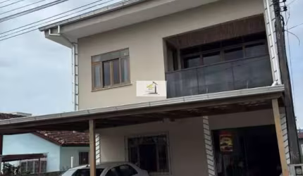 Conjunto de 02 sobrados e uma casa de madeira  à venda - Praia João Rosa