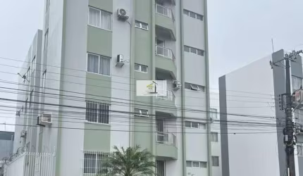 Imóvel bem localizado no Kobrasol de 2 quartos com garagem livre coberta!