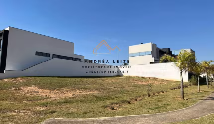 Terreno de esquina a venda no Alphaville Nova Esplanada 3 com 523 m²