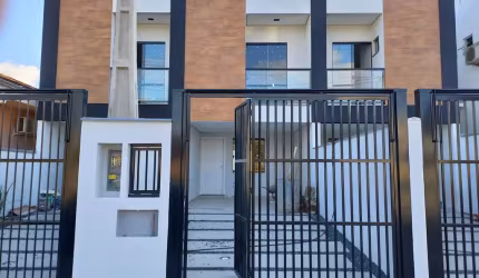 Sobrado à venda no bairro Vila Nova - Joinville/SC