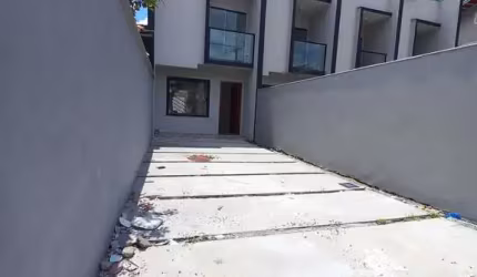 Sobrado à venda no bairro Boa Vista - Joinville/SC