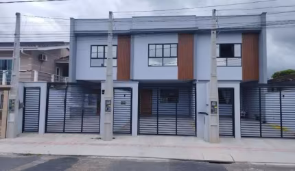 Sobrado à venda no bairro Guanabara - Joinville/SC