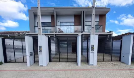Sobrado à venda no bairro Guanabara - Joinville/SC