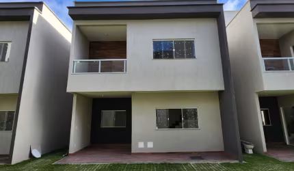 Casas soltas com 4 suítes em Condomínio Fechado - Buraquinho - Lauro de Freitas