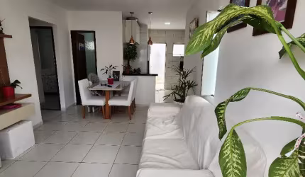 Casa em Condomínio, 2 quartos, 1 suíte e varanda, em Jardim dos Flamboyants, Camaçari/Ba.