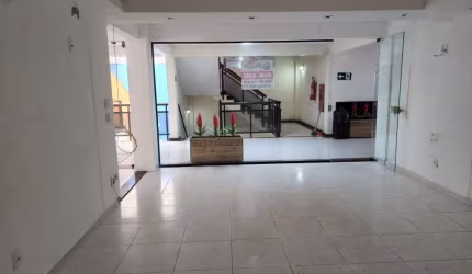 Sala à venda e para locação, Centro, Cabo Frio, RJ com aproximadamente 45 mts no Square Shopping no